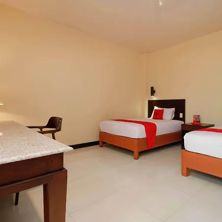 RedDoorz Plus near Halim Perdanakusuma 2-2