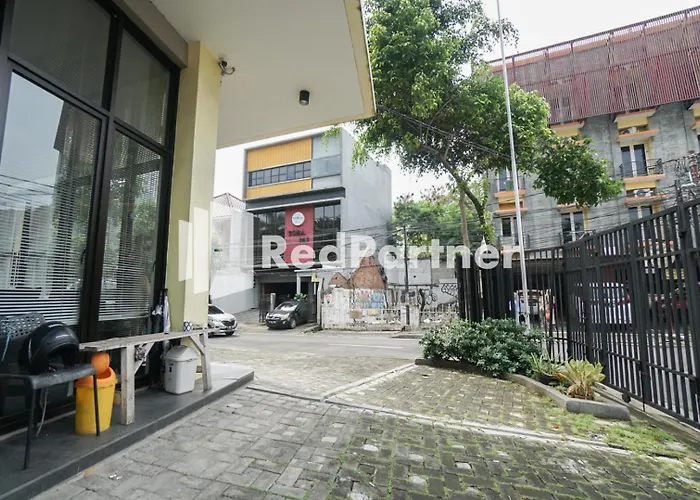 Toba Mansion Syariah Near Benhil Redpartner Hotel Jakarta
